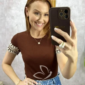 Blusa Natália Canelada Bordada – Marrom